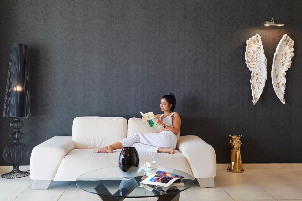 Alexandra Golden Boutique Hotel-Adults Only خْريسيا أموذيا المظهر الخارجي الصورة