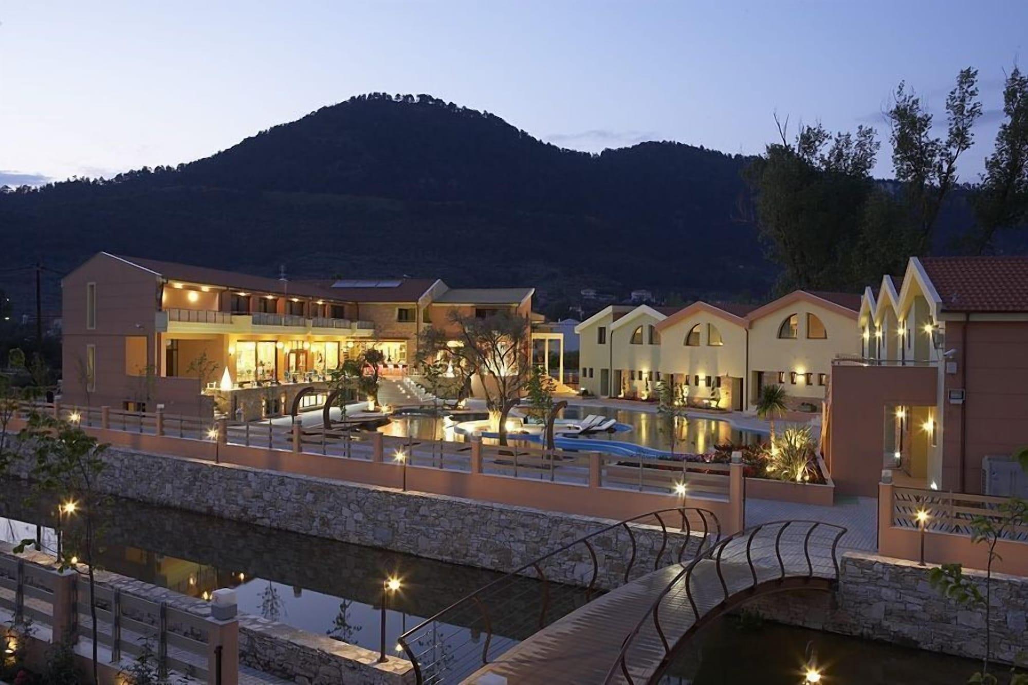 Alexandra Golden Boutique Hotel-Adults Only خْريسيا أموذيا المظهر الخارجي الصورة