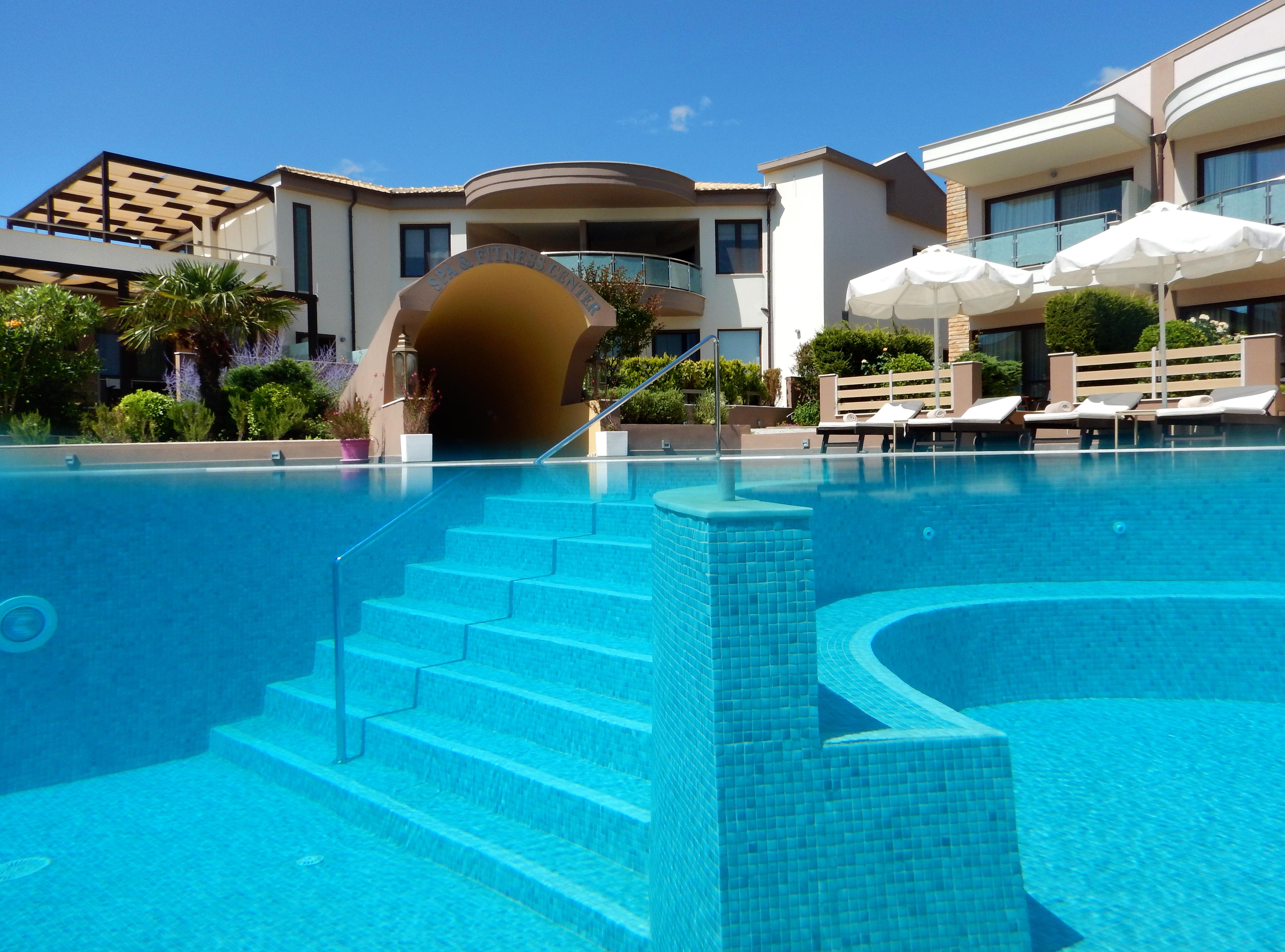 Alexandra Golden Boutique Hotel-Adults Only خْريسيا أموذيا المظهر الخارجي الصورة