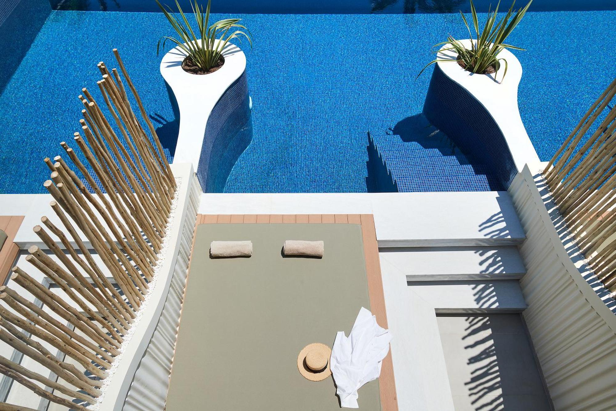 Alexandra Golden Boutique Hotel-Adults Only خْريسيا أموذيا المظهر الخارجي الصورة