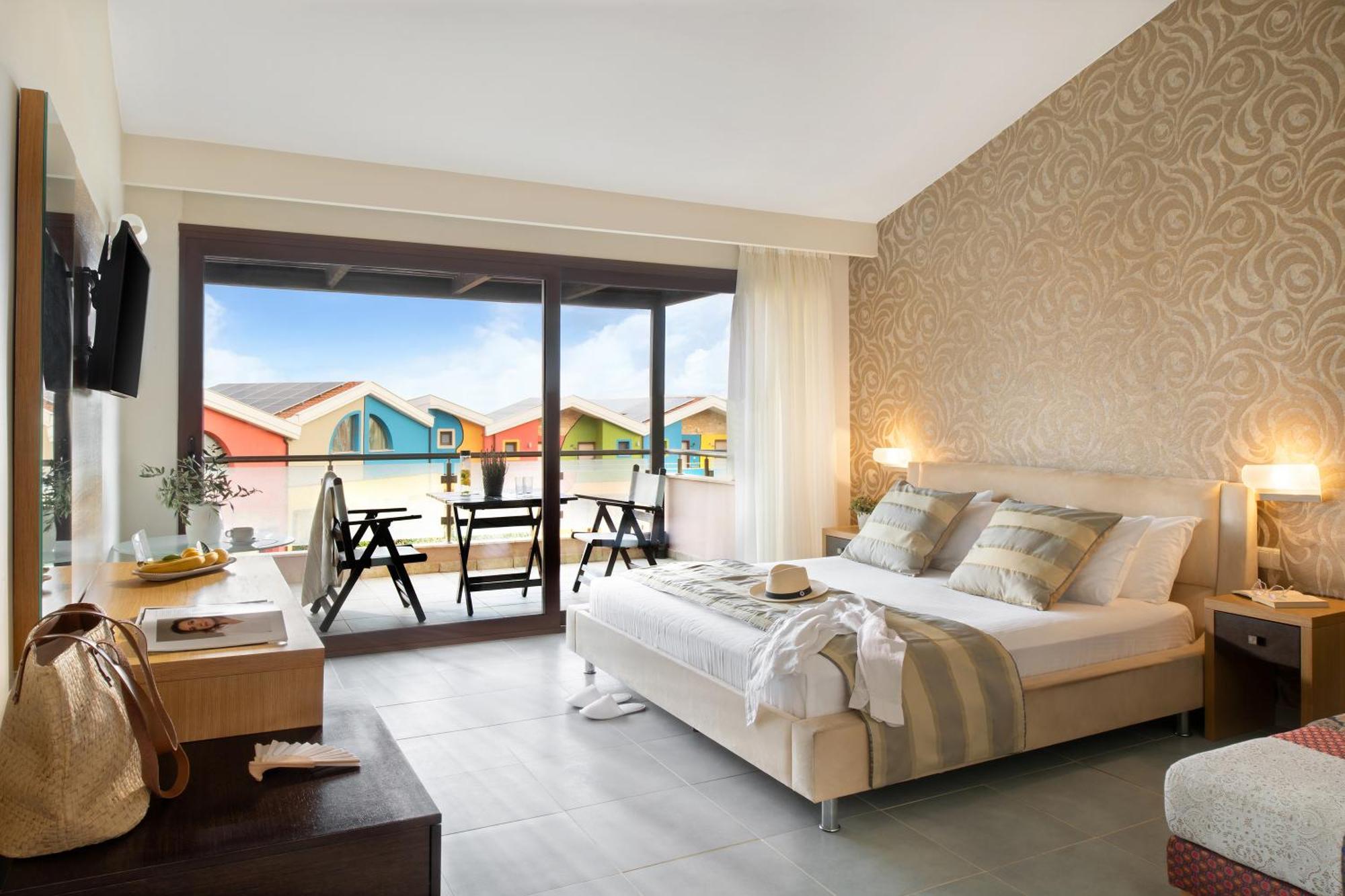Alexandra Golden Boutique Hotel-Adults Only خْريسيا أموذيا المظهر الخارجي الصورة
